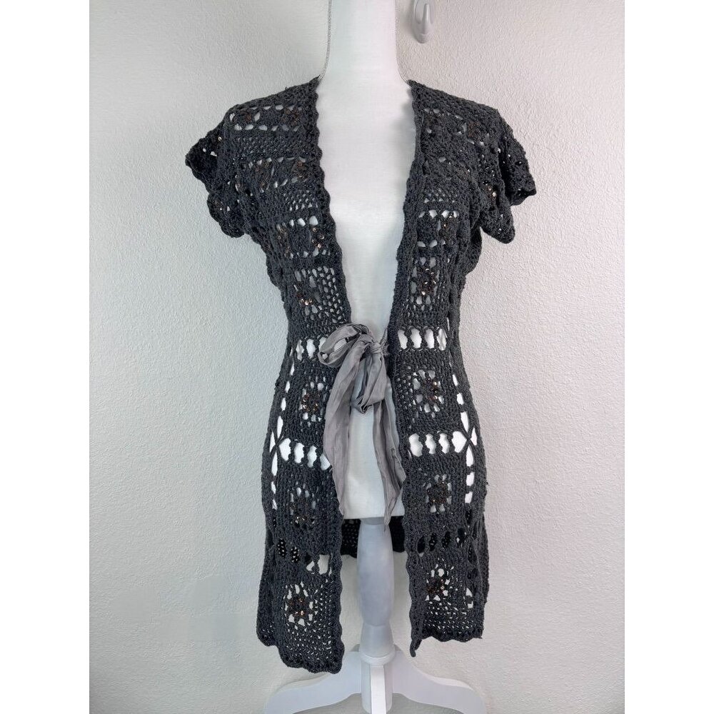 Boston Proper women's medium grey crochet short sleeve Y2K 90's cardigan vest‎
